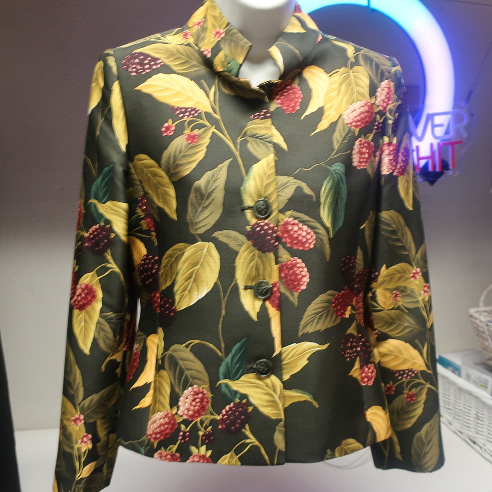Linda Allard Ellen Tracy Button-Up Jacket